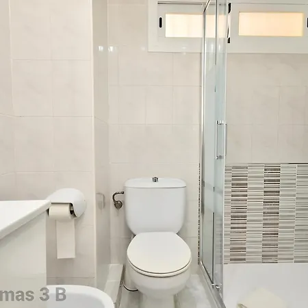 Damas 3b Front - Pool & Parking 베니돔